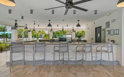 Photo 2 - Spring Lakeview Condo