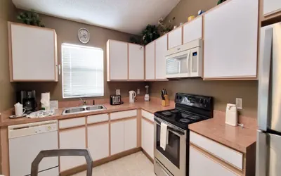 Photo 4 - HL740BD 4 Bedroom Villa in Hampton Lakes