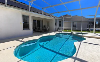 Photo 4 - 5 bedroom villa with hot tub!