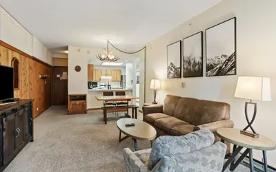 Photo 3 - Perfectly located 1Br - Steps to Ski & Apres Fun - Sleeps 4