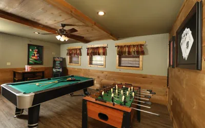 Photo 5 - Spacious Elegance Mountain Cabin near Pigeon Forge Attractions