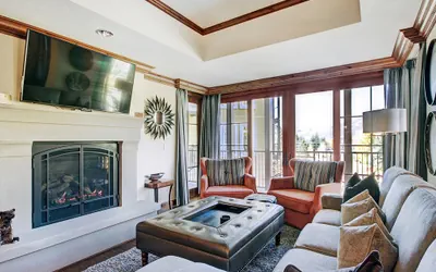 Photo 2 - Chic 2 BR+Den Ritz-Carlton Condo with Valley Views Save 20% on 7+ Nights!