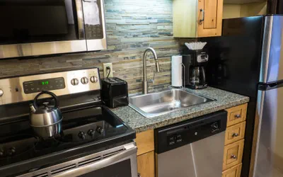 Photo 3 - Grand Summit the Best Location in Canyons Village Save 20% on 7+ Nights!