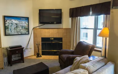 Photo 5 - Steps to Winter Adventures Relaxed Condo With Loft