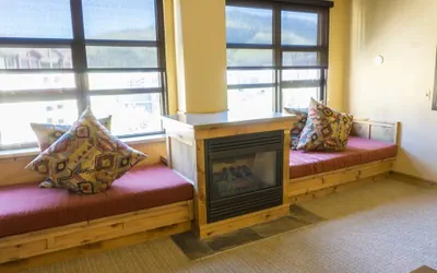 Photo 2 - Prime Canyons Village ski in/out location Save 20% on 7+ Nights!