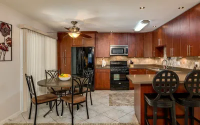 Photo 4 - Hidden Oasis Condo with Shared Outdoor Pool - Weekly Rental Only