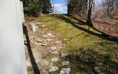 Photo 4 - High Ceiling Skyleaf A9 Condo with Fireplace