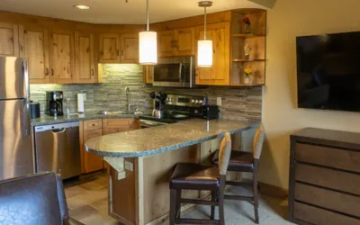 Photo 3 - Studio Steps to Red Pine Gondola & Canyons Village Save 20% on 7+ Nights!