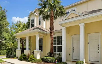 Photo 3 - BEAUTIFUL HOUSE, PRIVATE SPLASH POOL, BALCONY OFF MASTER SUITE, FREE WIFI!!!