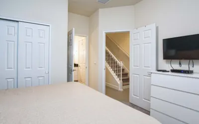 Photo 2 - BEAUTIFUL HOUSE, PRIVATE SPLASH POOL, BALCONY OFF MASTER SUITE, FREE WIFI!!!