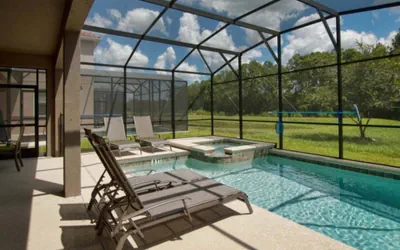 Photo 2 - BEAUTIFUL HOUSE WITH CONSERVATION VIEW, GAMEROOM, JACUZZI, KIDS THEME ROOM, BBQ GRILL, FREE WIFI!!