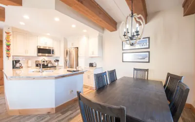 Photo 5 - Recently Remodeled Ski Lodge Styled Plaza Condo