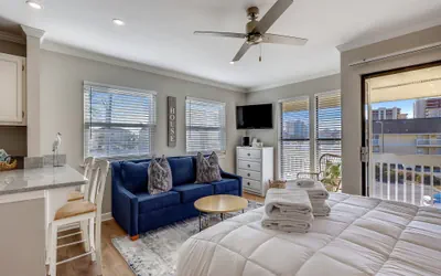 Photo 4 - SPC8208 - Upstairs Studio with Murphy Bed - Sleeps 4