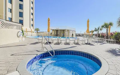 Photo 5 - IR 306 is a nicely Decorated 2 BR with Gulf front views