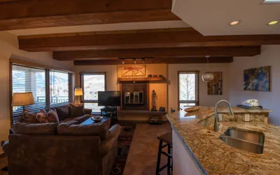 Photo 3 - 2 BR Plaza Condo with View of Red Mountain