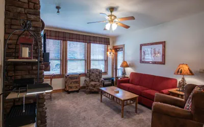 Photo 4 - 3 BR Condo - Sleeps 8 - Jetted Tub!