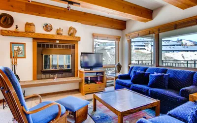 Photo 3 - Large 2 BR with Open Floorplan & Great Views!