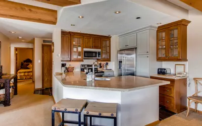 Photo 2 - 2Br Modern Condo With Spectacular Views