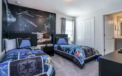Photo 5 - 5 Bed Pool with Overflowing Spa in Champions Gate!