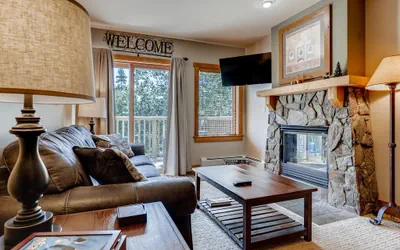 Photo 2 - Premier Red Hawk Lodge 2 Br~Walk to Slopes
