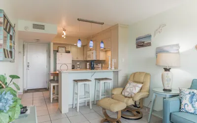 Photo 4 - Cozy SPI Condo: Beach Walk, Pool & Pickleball