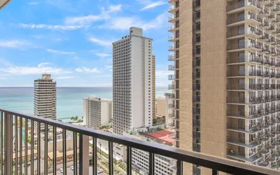 Photo 5 - High Rise Ocean View Waikiki Condo, FREE Parking & Wi-Fi