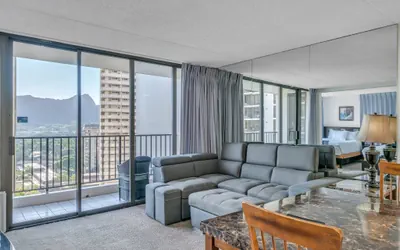 Photo 3 - Excellent Diamond Head View Condo - Remodeled, Free Parking!