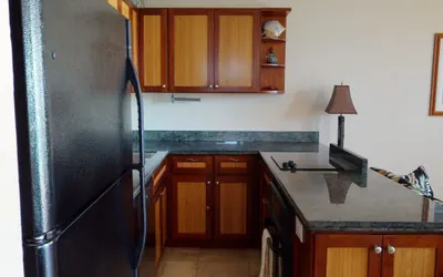 Photo 4 - 36th Floor Deluxe Ocean View Condo with Free Parking & Wifi