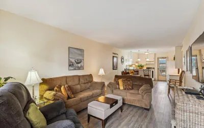 Venus 219 - 2nd Floor 1 BR on Okaloosa Island with easy beach access