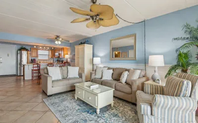Photo 3 - Direct Oceanfront Condo with Private Balcony