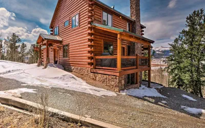 Photo 2 - Luxury Home w/ Mountain Views, Hot Tub & Grill