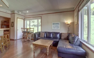 Photo 3 - Affordable Ski Condo with Awesome Views - TL207