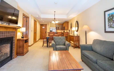 Photo 3 - 1BR Condo with Large Balcony in Mountaineer Square