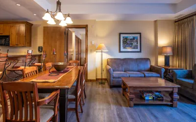 Photo 2 - 2BR Condo with a Balcony in Mountaineer Square