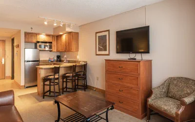 Photo 4 - Grand Lodge 1 Bedroom Condo, Close to Everything