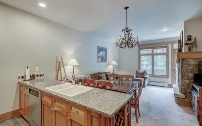 Photo 2 - Luxurious 1 BR in River Run Village with Ski in ski out, Kids Ski Free