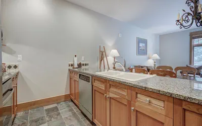 Photo 3 - Luxurious 1 BR in River Run Village with Ski in ski out, Kids Ski Free