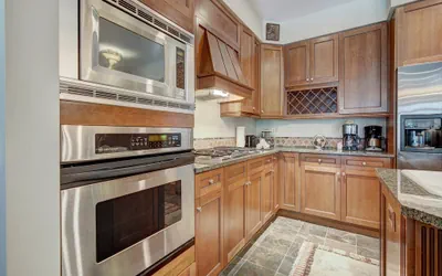 Photo 5 - Luxurious 2 BR in River Run Village with Ski in ski out, Kids Ski Free