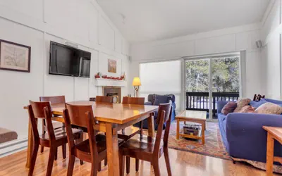 Photo 5 - Stylish, Remodeled Condo - Creekside #14