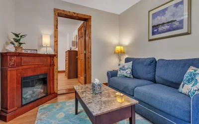 Photo 5 - Cozy Mystic Bungalow near Downtown Mystic, Casinos, Beaches
