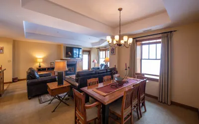 Photo 4 - Spacious 3 BR Condo with 4 beds and sleeper sofa