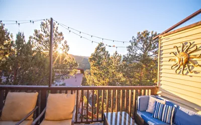 Huge Retreat with Mountain Views, Community Pool, Game Room, 2 Balconies, 2 Kitchens, 3367 Sq. feet - Sleeps 17!