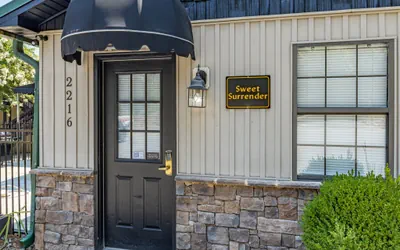 Sweet Surrender Cabin with Premier Amenities