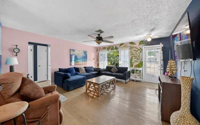Photo 4 - The Lake Home - PET FRIENDLY!  A Beautiful Oasis In The Heart Of Florida!