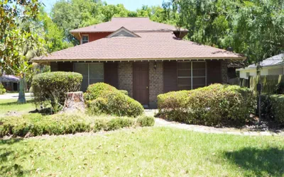 Photo 2 - Ariel West Duplex