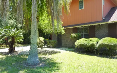Photo 3 - Ariel East Duplex