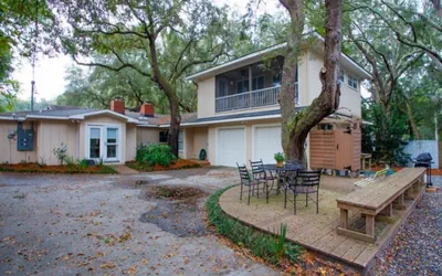 Photo 2 - Krewer Duplex
