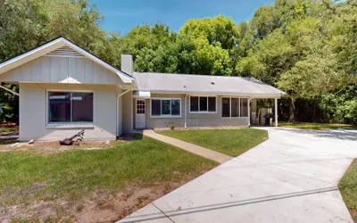 Photo 4 - BRADFIELD - 4-Bedroom Home
