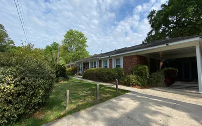 Photo 2 - Golden Days Duplex