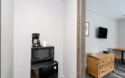 Photo 2 - Mountainside Inn 209